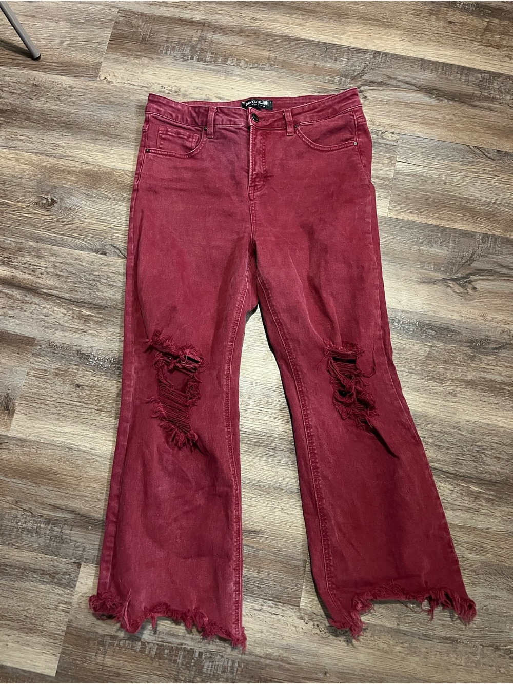 Rudy risen cropped distressed jeans red
